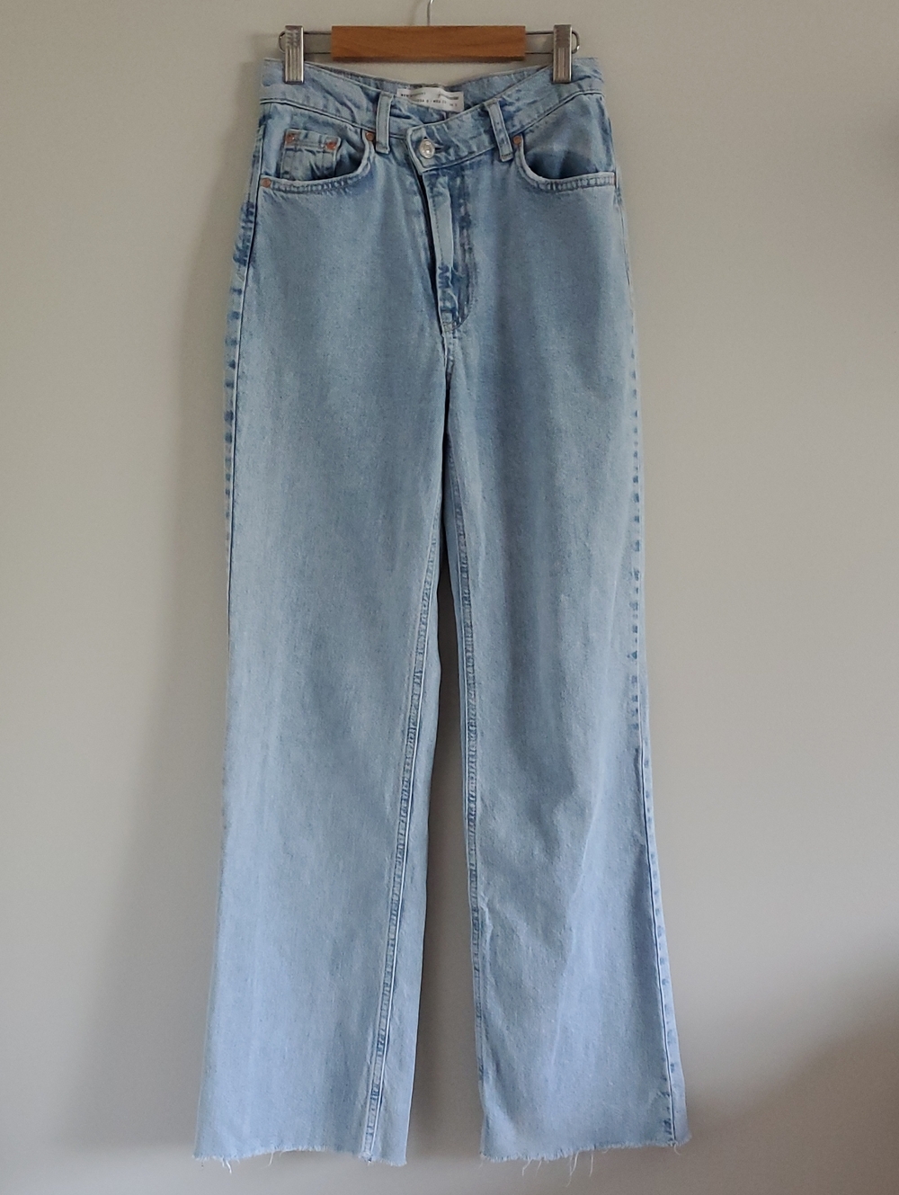 stradivarius Light Blue Straight-Leg High Assymetric Waist  Distress Hem Jeans 0